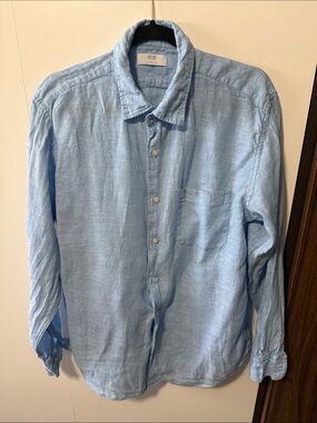 Uniqlo Pale Blue Linen Button-Down Shirt